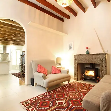 Casa Guiraud, Cosy And Welcoming Townhouse *